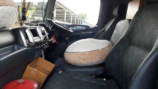 รถฮีโน่ 6 ล้อ ( ไม่ดั้ม ) FC9J 175 แรงม้า. ปี 52.  ( รถวิ่ง 19x,xxx กม. )     สนใจติดต่อ  081 - 6079515