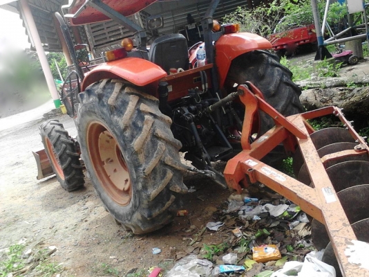 รถไถ KUBOTA 7040  ,  2 เพลา.   ( รถทำงาน 5,9xx กว่า ชม. )     สนใจติดต่อ  081 - 6079515