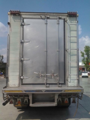 ขาย ตู้เย็น อู่ ป.    สนใจติดต่อ  081 - 6079515