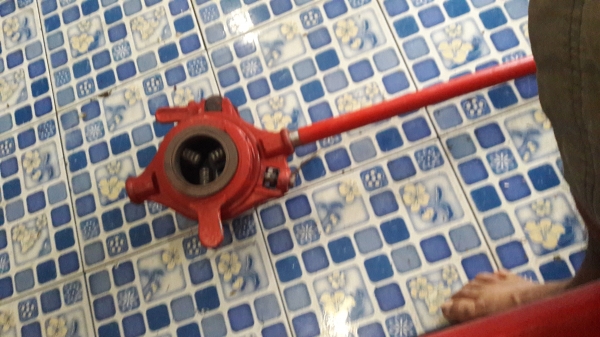 ปากกาจับชิ้นงานมือสองค่อนข้างใหม่