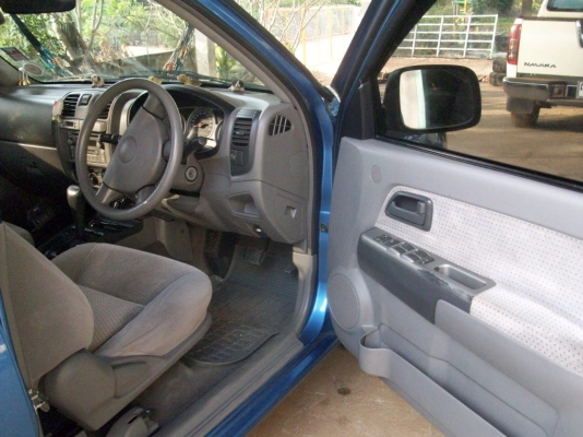 ขาย 4 ประตู ปี 06  สภาพสวย พร้อมใช้งาน