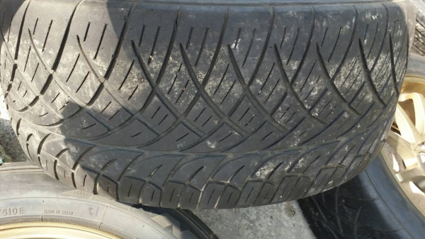 ล้อ  ce28 ขอบ 20 พร้อมยาง nitto