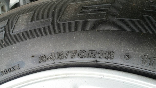 ยางบิสโตส 245/70/16ปี15