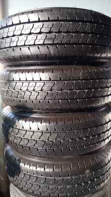 ยาง dunlop 215 70 15 ปี15ถอดป้ายแดง