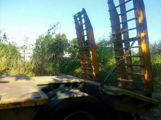 ขายหางเทนเลอร์โลเบท 2 เพลา ยางเรเดียลสวยพร้อมใช้เอกสารพร้อมโอนราคา 480,000 090-772-3710 090-772-3708