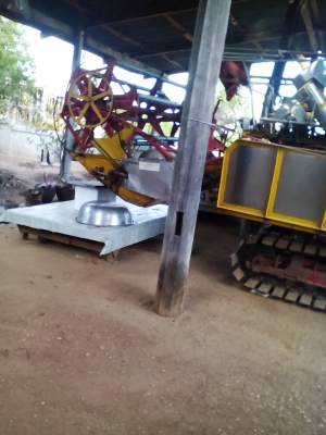 ขายรถเกี่ยวข้าว ขายรถเกี่ยวข้าว