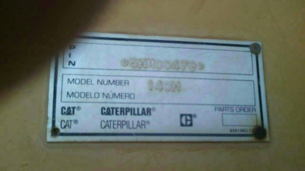 ขายรถเกรด CAT 140 H เล่มทะเบียนรถสวยพร้อมใช้ราคา 2,850,000 090-772-3710 090-772-3708 ขายรถเกรด CAT 140 H เล่มทะเบียนรถสวยพร้อมใช้ราคา 2,850,000 090-772-3710 090-772-3708