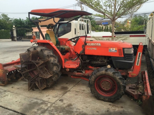 ขาย 265,000 รถไถ KUBOTA  L 4508 2 เพลามีอุปกรที่ติดกับรถสภาพพร้อมใช้ 090-772-3710 090-772-3708