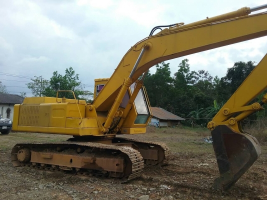 ขาย 365,000 รถแบคโฮ KATO  V 2 เครื่อง 6 D14 ปั้มK3Vช่วงล่างสวยพร้อมใช้ 090-772-3710 090-772-3708