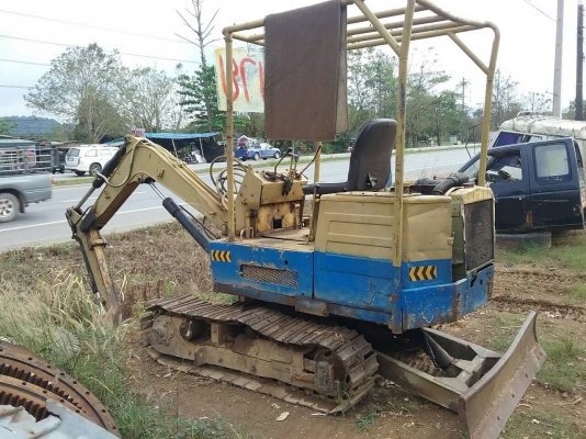 ขาย 65,000 รถแบคโฮ YANMAR  YB 025 ราคาถูกตามสภาพ 090-772-3710 090-772-3708