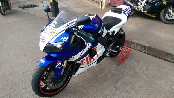 ขายคับ YAMAHA R1 ปี1999 ลายFIAT สีสวย เดิมๆ มีเบาะคนซ้อนคับ อินวอยส์สรรพสามิตร ราคา 119000 บาท ส่งได้ทั่วไทยคับ สนใจติดต่อ 081-0578282 FACEBOOK ชาญณรงค์ ป๊อป ชัยอมฤต ไอดีไลน์ POPBIGBIKESAKON คับ สนใจรถสวย ถูก ดี ต้อง POP BIGBIKE SAKONNAKHON คลิปวิดีโอคับ