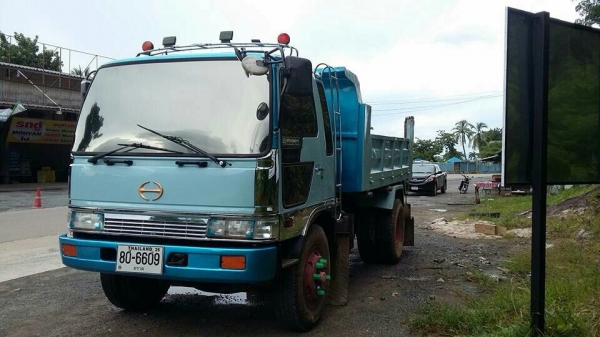 รถดั๊ม 6 ล้อ สภาพพร้อมใช้งาน ราคาต่อรองได้