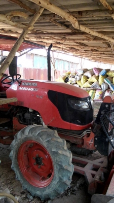 ขายรถไถมือสอง รุ่นM6040 สนใจติดต่อ คุณเพิ่ม 086-8317609