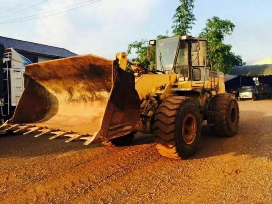 ขาย 1,390,000 รถตักล้อยาง KOMATSU WA 380-3 รถเก่านอกแท้ไม่เคยใช้งานในเมืองไทยรถสวยพร้อมใช้ 090-772-3710 090-772-3708 ขาย 1,390,000 รถตักล้อยาง KOMATSU WA 380-3 รถเก่านอกแท้ไม่เคยใช้งานในเมืองไทยรถสวยพร้อมใช้ 090-772-3710 090-772-3708