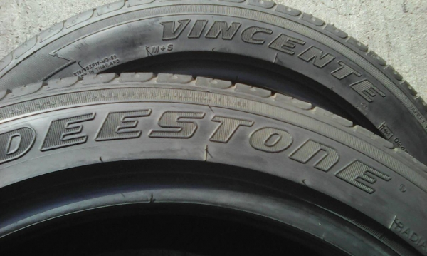 215/50R17 DEESTONE VINCENTE ปี2014 มี 2 เส้น tel.081-427-3941 ไอดีไลน์ autobot107 215/50R17 DEESTONE VINCENTE ปี2014 มี 2 เส้น tel.081-427-3941 ไอดีไลน์ autobot107