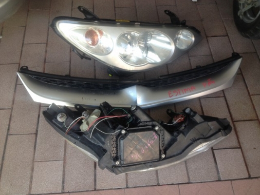 ไฟหน้าซีน่อนเเท้พร้อมกระจัง TOYOTA ESTIMA HYBRID ปี05เก่าญี่ปุ่นสภาพสวย ไฟหน้าซีน่อนเเท้พร้อมกระจัง TOYOTA ESTIMA HYBRID ปี05เก่าญี่ปุ่นสภาพสวย