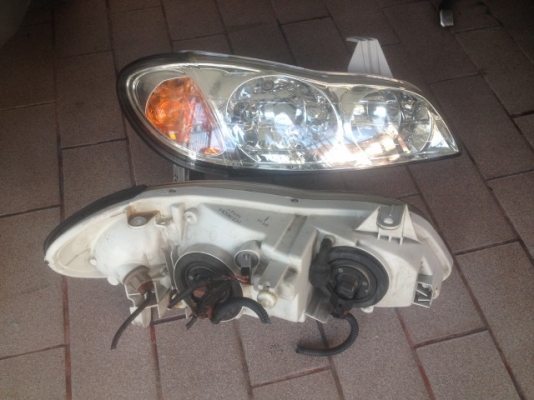 ไฟหน้า NISSAN CEFIRO A33 เก่าญี่ปุ่นเเท้สภาพสวย ไฟหน้า NISSAN CEFIRO A33 เก่าญี่ปุ่นเเท้สภาพสวย