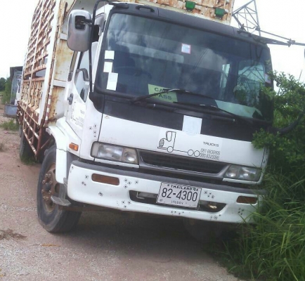 หกล้อ อีซูซุFTR33P2-200ยูโร2ปี47 กะบะเหล็อกค็อกสูงยาว7.20ม สภาพดีเดิมพร้อมใช้งาน ทะเบียนพร้อมโอน