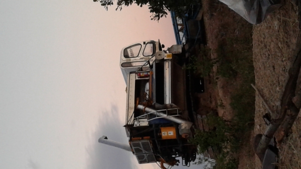 รถเกี่ยวตู้แอร์