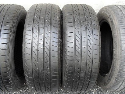 ขายยาง MICHELIN PRIMACY LC ปี4914 (1คู่) 215-60-16 ราคา 1,600