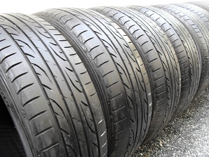 ขายยาง DUNLOP SPORT LM704 ปี3213 (1ชุด) 215-60-16 ราคา 2,600