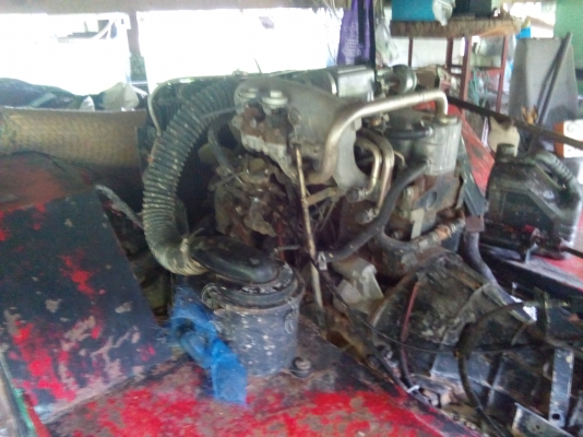 รถอีแต๋น เครื่องอีซูสุ  4+4  ขับเคลื่อนสี่ล้อ พร้อมใช้งาน