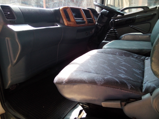 6 ล้อกลาง (ตู้ 10บาน)  *Euro.2*  HINO  MEGA  FC4J 150 แรงม้า *ยาว 5.50 ม.* รถสวยจริง *รถห้างแท้* สภาพพร้อมใช้งาน * มีเล่มพร้อม *