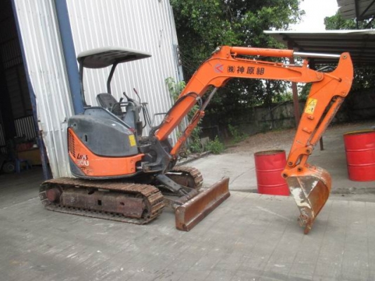 ราคา  460,000  บาท  ขายรถขุดนำเข้า ยี่ห้อ: HITACHI รุ่น: ZX30U-2  มีเอกสารอินวอย