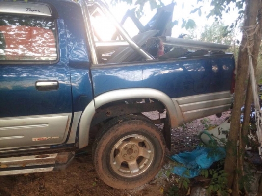 ขายซาก toyota tiger 2002 4ประตู มีเล่ม