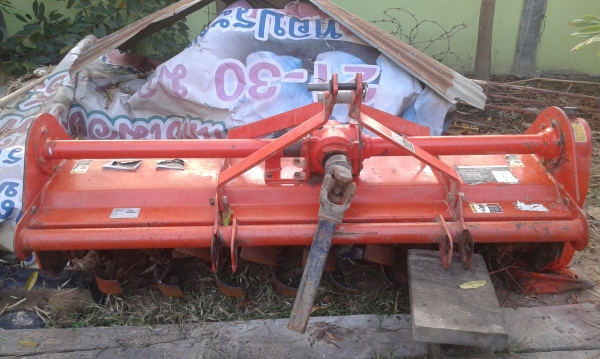 ขายรถไถคูโบต้ารุ่น L36    ปี 53   สภาพดีพร้อมใช้  เอกสารพร้อมโอน อุปกรณ์ครบ ลดราคา 290000 บาท ต่อรองได้ครับ ติดต่อ  0874256414