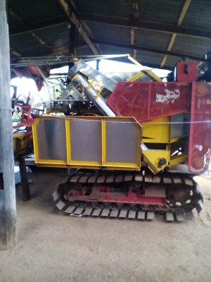 ขายรถเกี่ยวข้าว