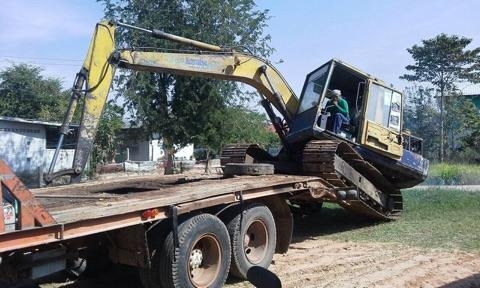 KOMATSU 120-3 เครื่องดี ใช้งานได้ดี สภาพพอใช้ ราคาไม่แพงครับ KOMATSU 120-3 เครื่องดี ใช้งานได้ดี สภาพพอใช้ ราคาไม่แพงครับ