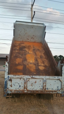 รถหกล้อดั้ม isuzu NPR เปลี่ยนเครื่องเป็น 6 BB1 เกียร์ร็อค ช่วงล่าง Fหน้าหลัง เครื่องดีคันซีสวย กะบะดั้มสวย ทะเบียนไม่ขาด เอกสารพร้อมโอน