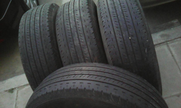 215/70R15 BRIDGESTONE DURAVIS R611 ชุด 4 เส้น tel.081-427-3941 ไิอดีไลน์ autobot107