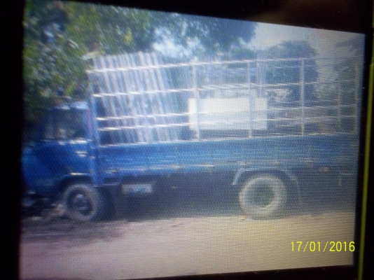 ขาย 110000 บาทรถ 6ล้อ นีสสันคาร์บอนเอกสารพร้อมโอน ทะเบียนเต็ม