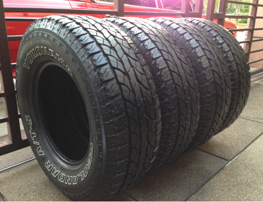 ยาง All Yokohama 265 70 16 กลางปี13 ดอกเต็ม ใช้กันยาว ราคาไม่แพง