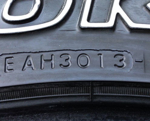 ยาง All Yokohama 265 70 16 กลางปี13 ดอกเต็ม ใช้กันยาว ราคาไม่แพง