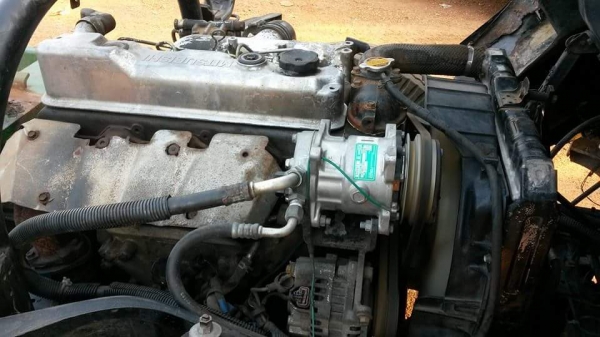 รถยก มิตซู Canter 4 ล้อ 110 แรง