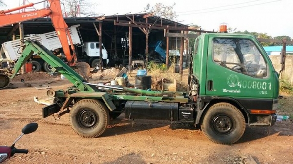 รถยก มิตซู Canter 4 ล้อ 110 แรง