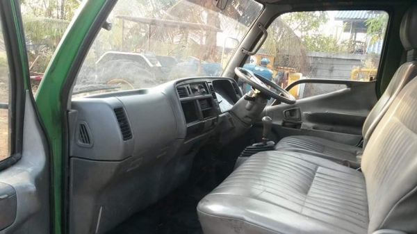 รถยก มิตซู Canter 4 ล้อ 110 แรง