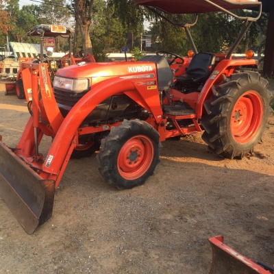 ขายคูโบต้าL4508DI  Special พร้อมดันหน้า สีเดิมๆคับ ราคา275,000.