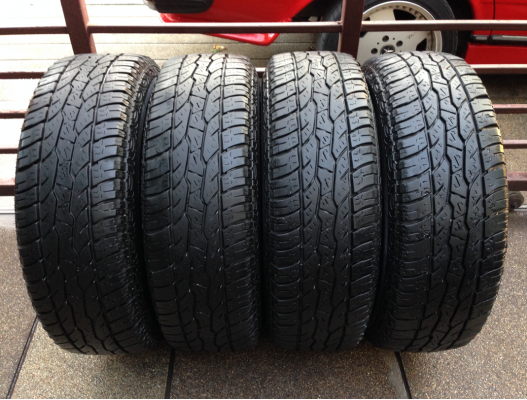 ยาง All Maxxis 30 9.5 R15 ปลายปี13 ดอกเยอะพร้อมใช้งาน ราคาไม่แพง