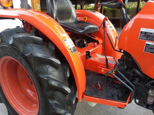 คูโบต้า L3408  4 WD 2 เพลา ตัวเปล่า แน่นๆเดิมๆทั้งคัน ทำงาน 789 ชั่วโมง..เล่มทะเบียนพร้อม
