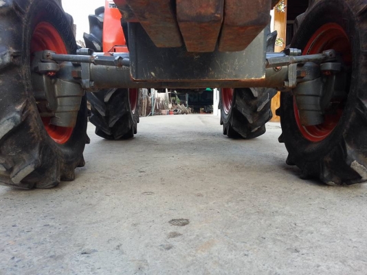 คูโบต้า L3408  4 WD 2 เพลา ตัวเปล่า แน่นๆเดิมๆทั้งคัน ทำงาน 789 ชั่วโมง..เล่มทะเบียนพร้อม