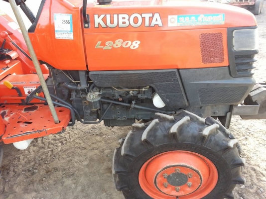 คูโบต้า L2808 4 WD ตัวเปล่าเดิมๆ แน่นๆ ทำงาน 920 ชั่วโมง..เล่มทะเบียนพร้อม