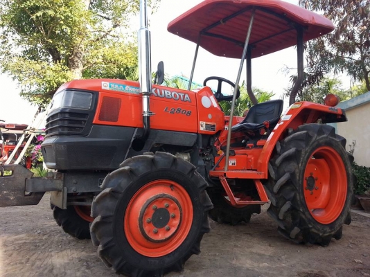 คูโบต้า L2808 4 WD ตัวเปล่าเดิมๆ แน่นๆ ทำงาน 920 ชั่วโมง..เล่มทะเบียนพร้อม