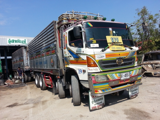 ขายHino mega 12ล้อ ดั้ม อู่เบิ้ม กระบะปรีเนียม ชุดใหญ่ ปี2546