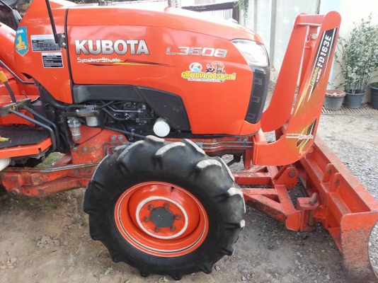 คูโบต้า L3608 4 WD ใบมีดดันหน้าช้าง เดิมๆแน่นๆ เล่มทะเบียนพร้อม