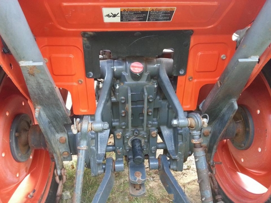 คูโบต้า L3608 4 WD ใบมีดดันหน้าช้าง เดิมๆแน่นๆ เล่มทะเบียนพร้อม