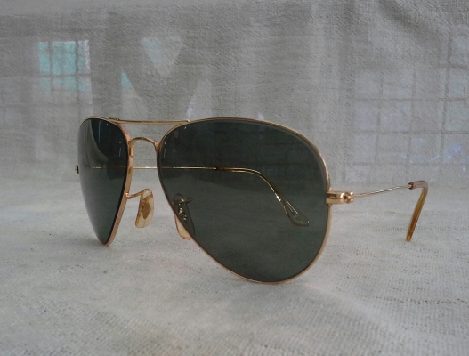 ต้นตำรับอภิแว่นตานายพลแมคอาร์เธอร์ B&amp;L RAY-BAN AVIATOR MacArthur  USA  58mm